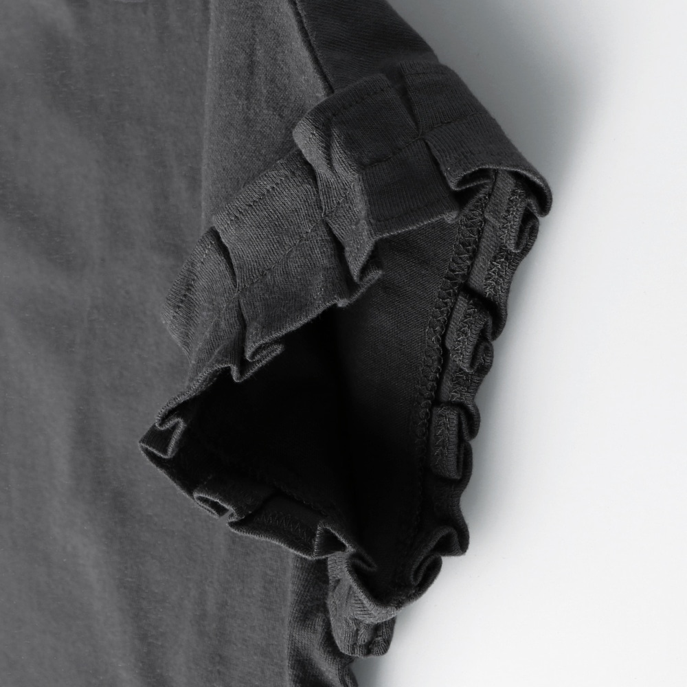 チャコールグレー