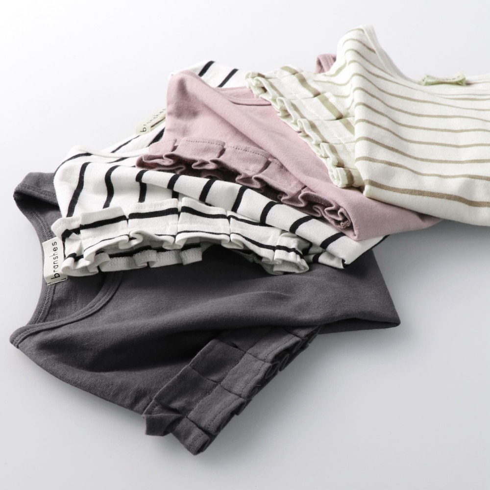 チャコールグレー