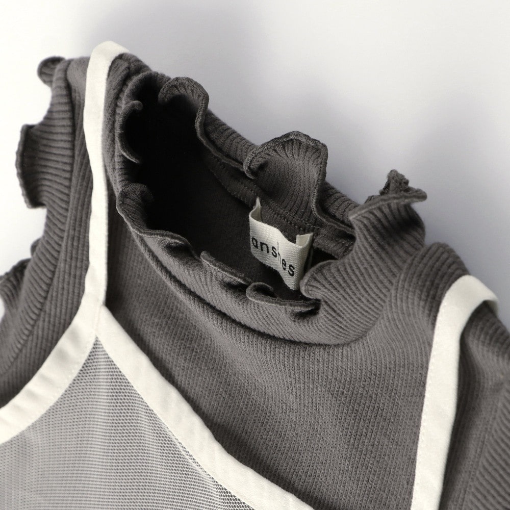 チャコールグレー