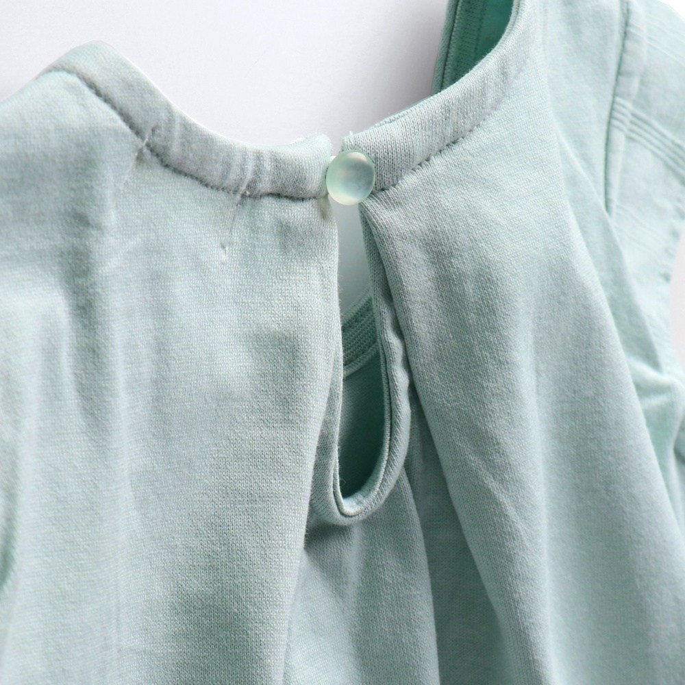 ライトグリーン