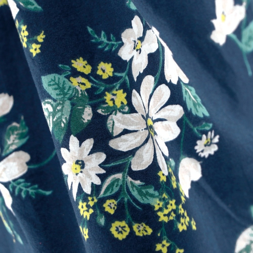 ネイビーブルー