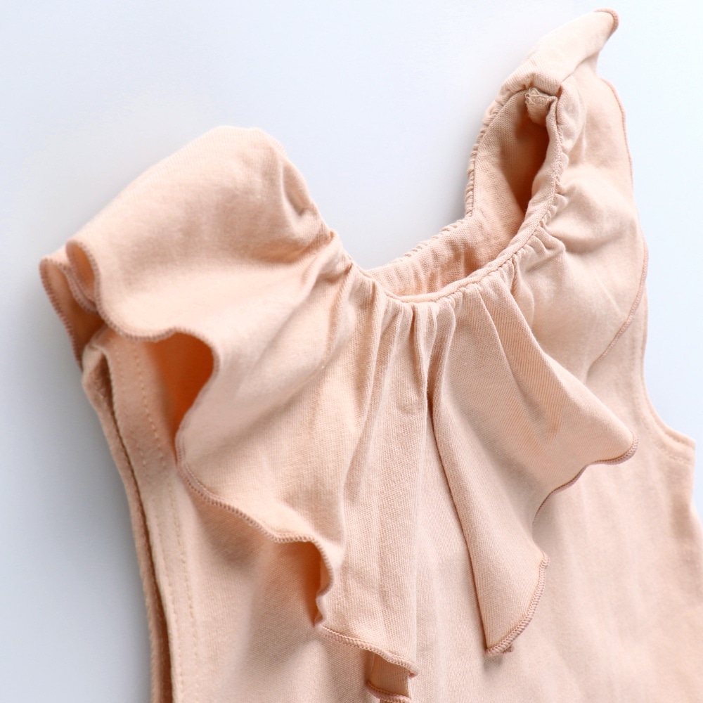 サーモンピンク