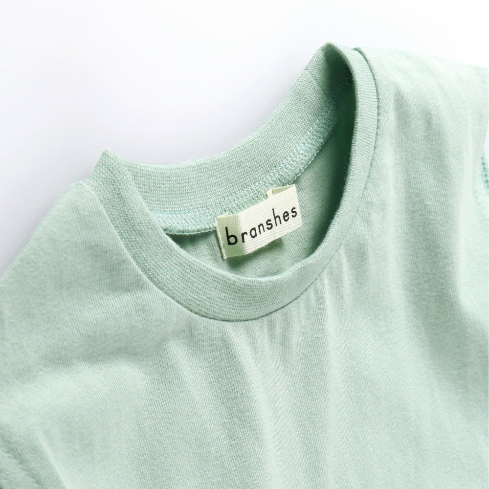 ライトグリーン