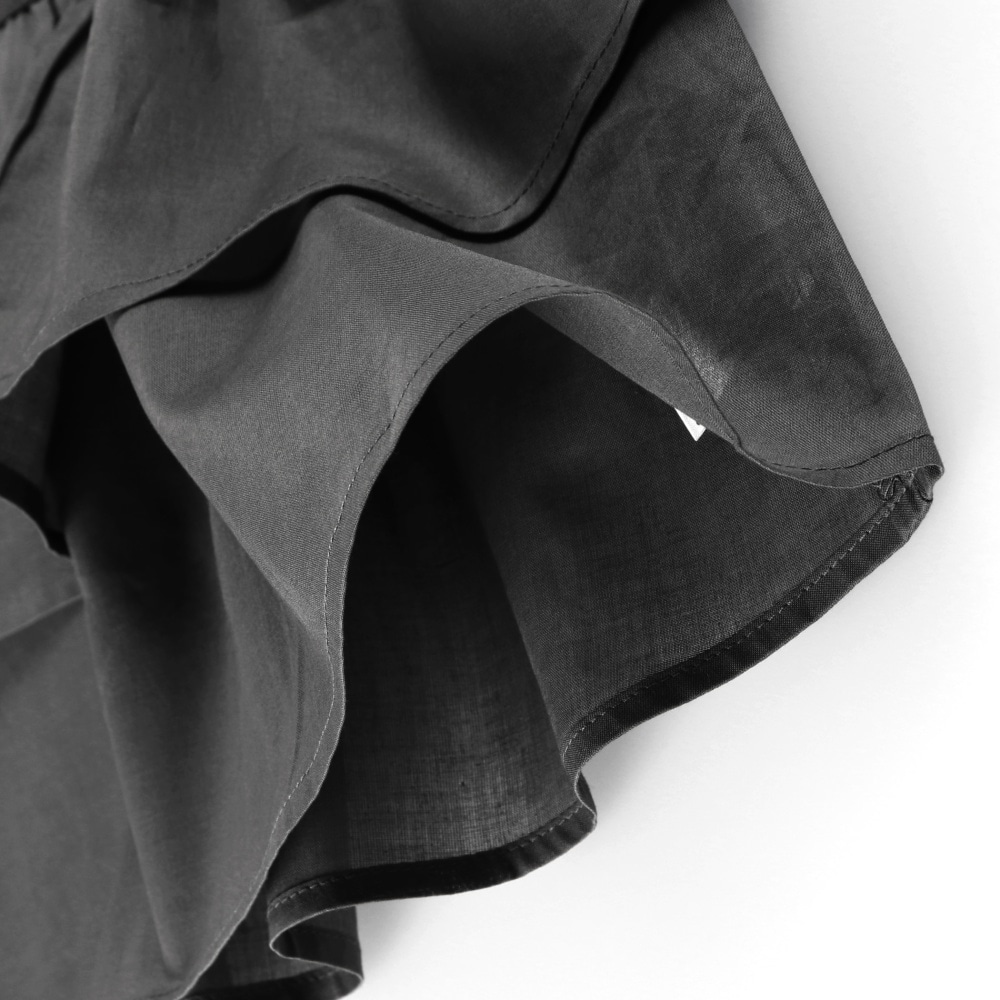 チャコールグレー