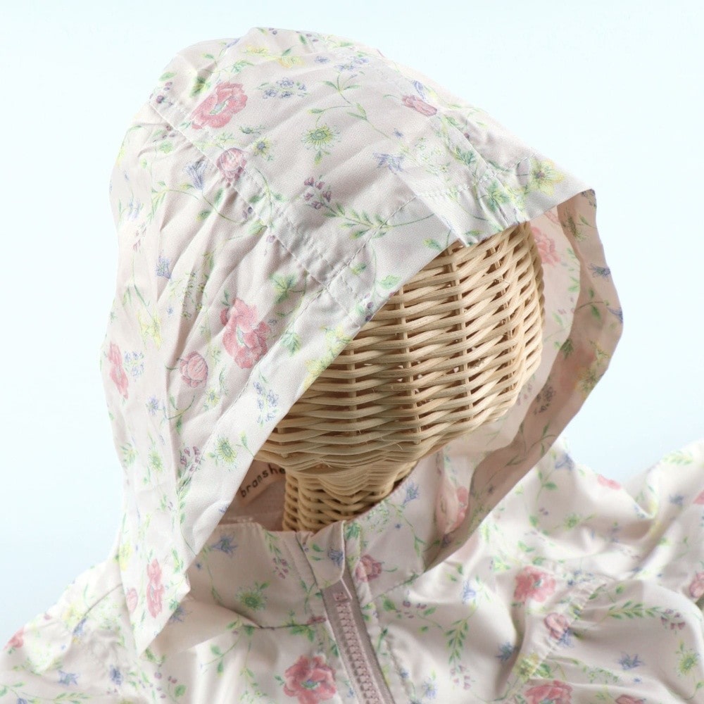 ライトベージュ