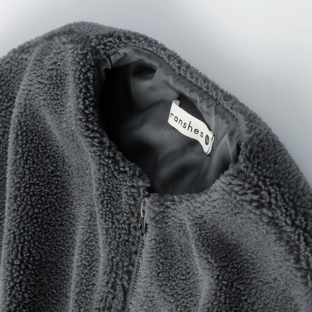 チャコールグレー