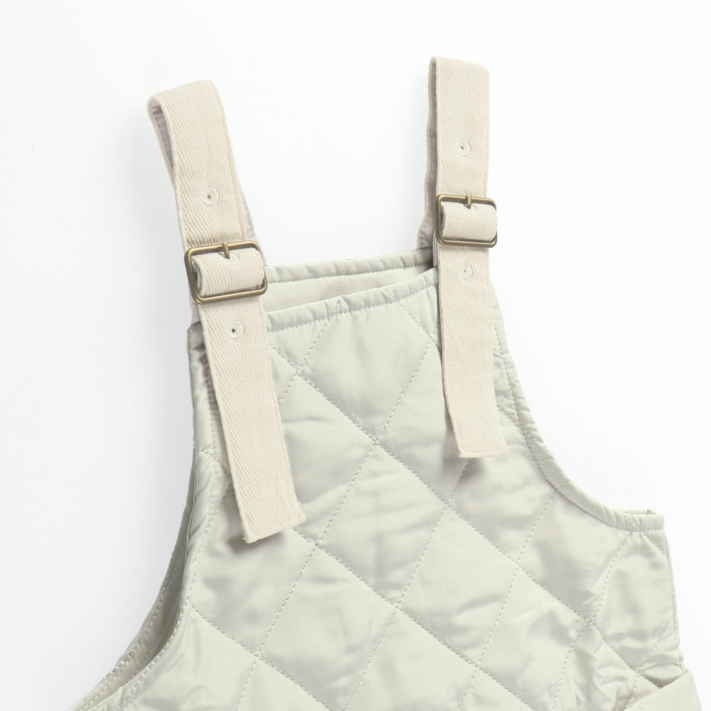 ライトベージュ