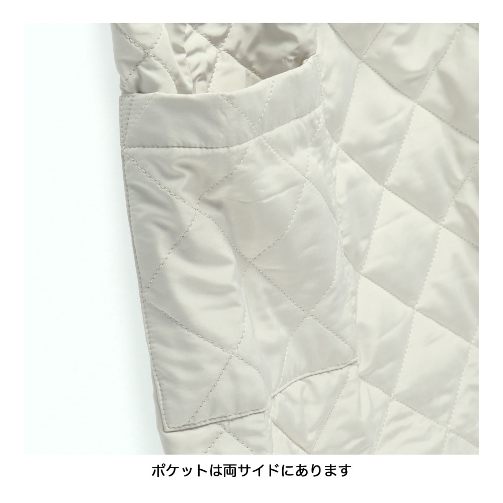 ライトベージュ