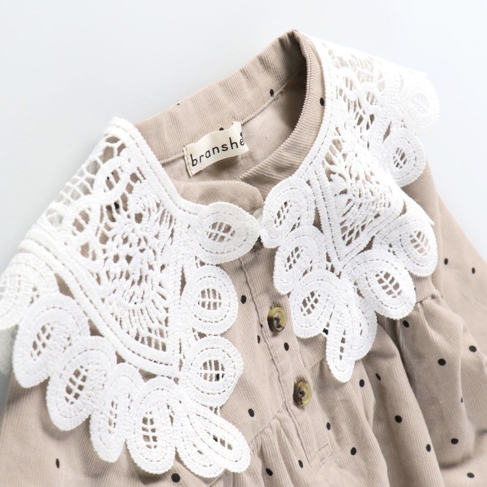 ピンクベージュ