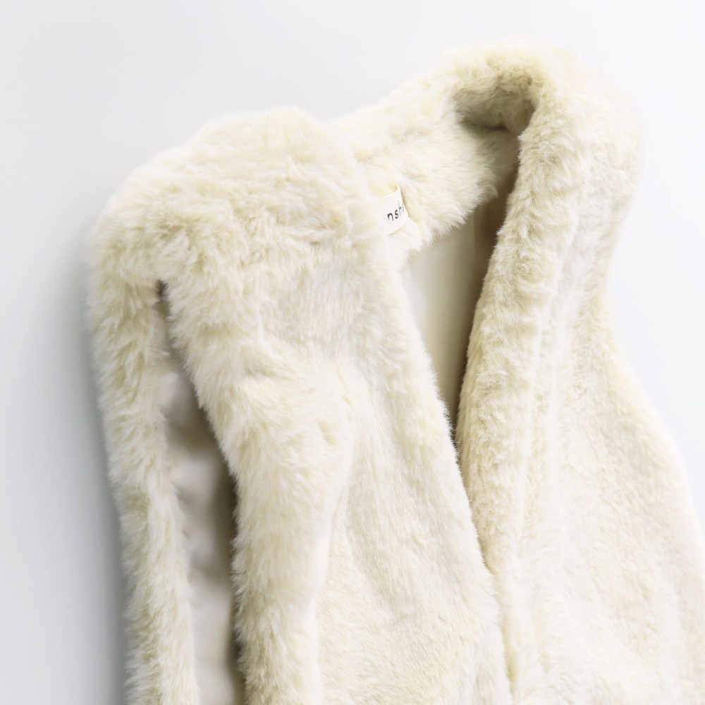 ライトベージュ