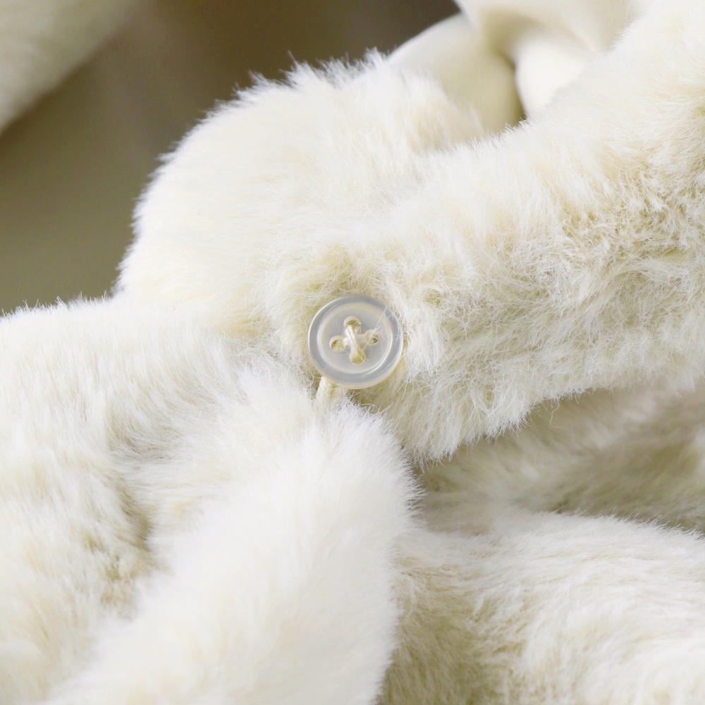 ライトベージュ