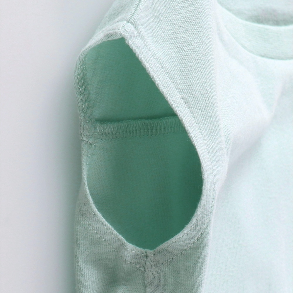 ライトグリーン