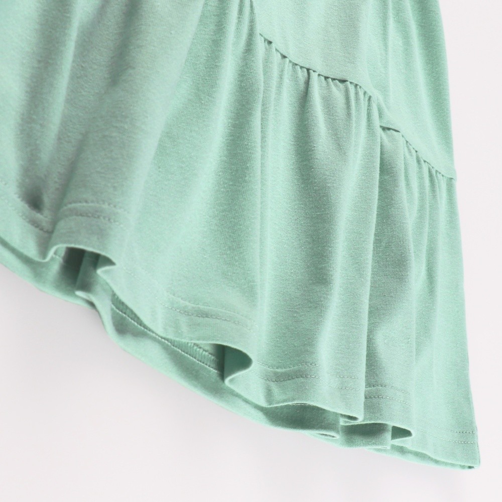 ライトグリーン