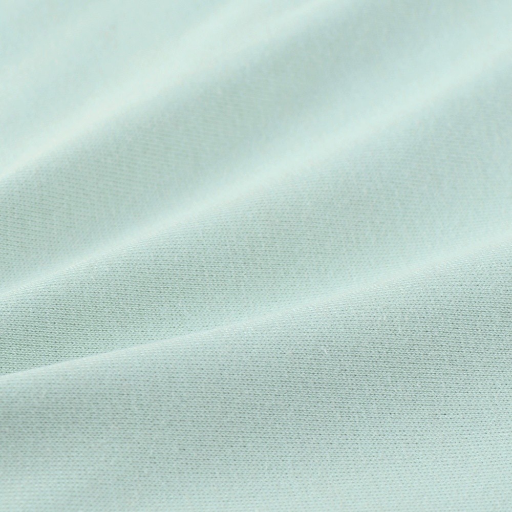 ライトグリーン