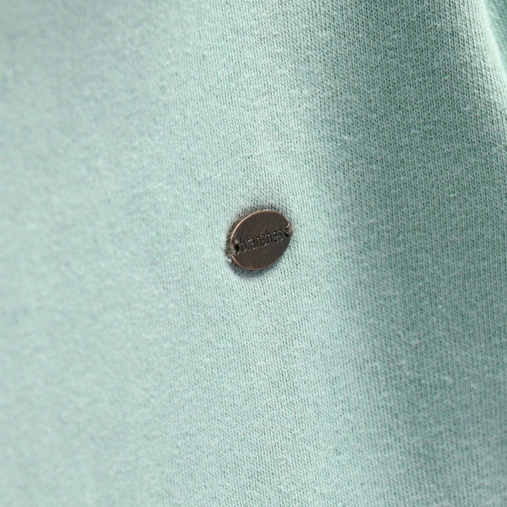 ライトグリーン