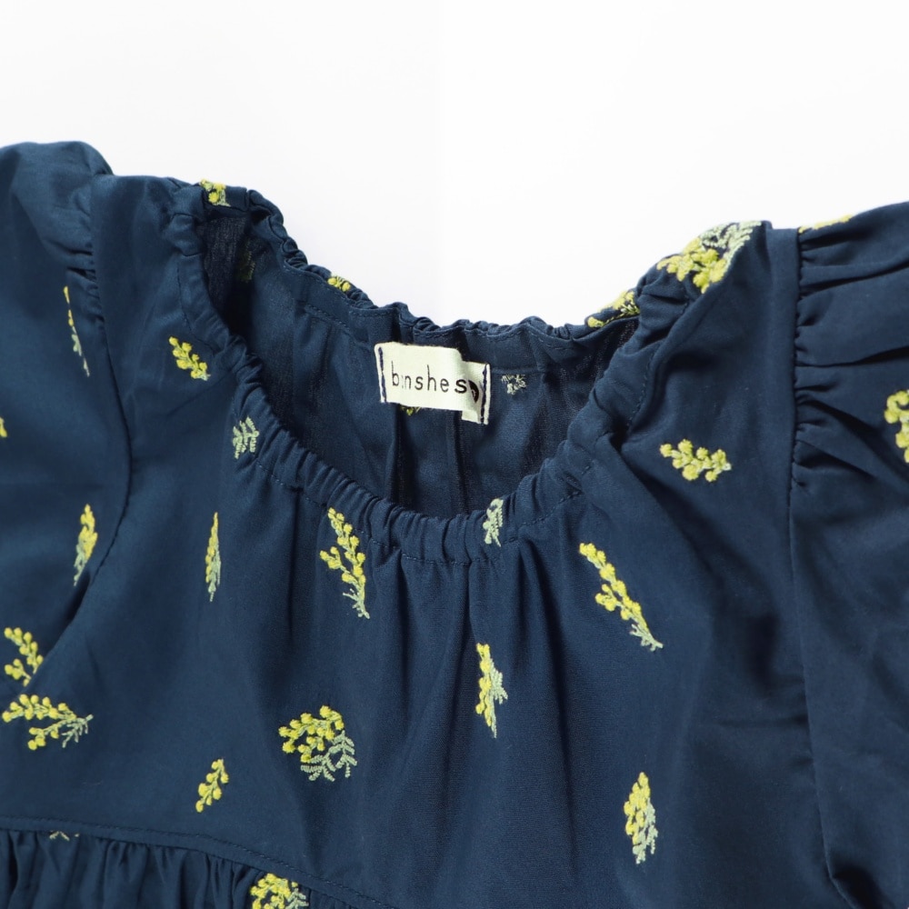 ネイビーブルー