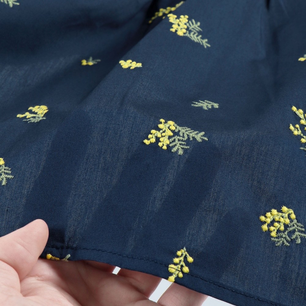 ネイビーブルー