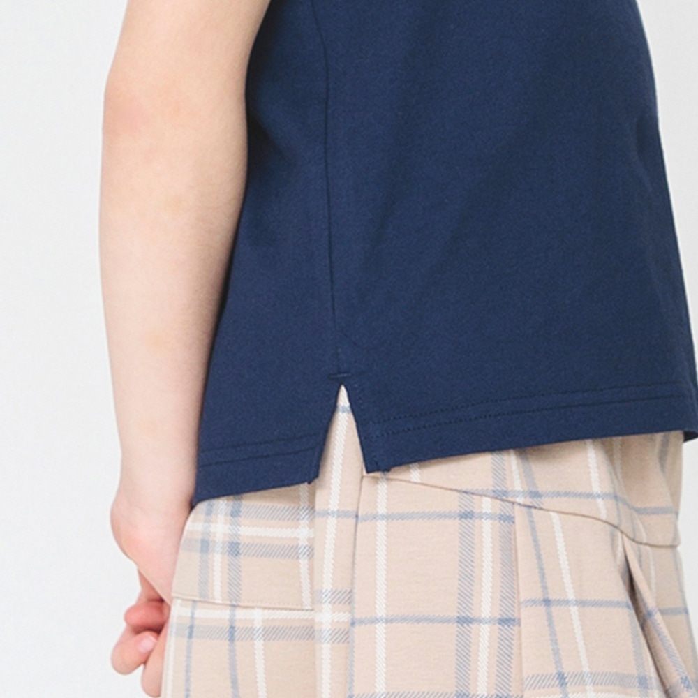 ネイビーブルー