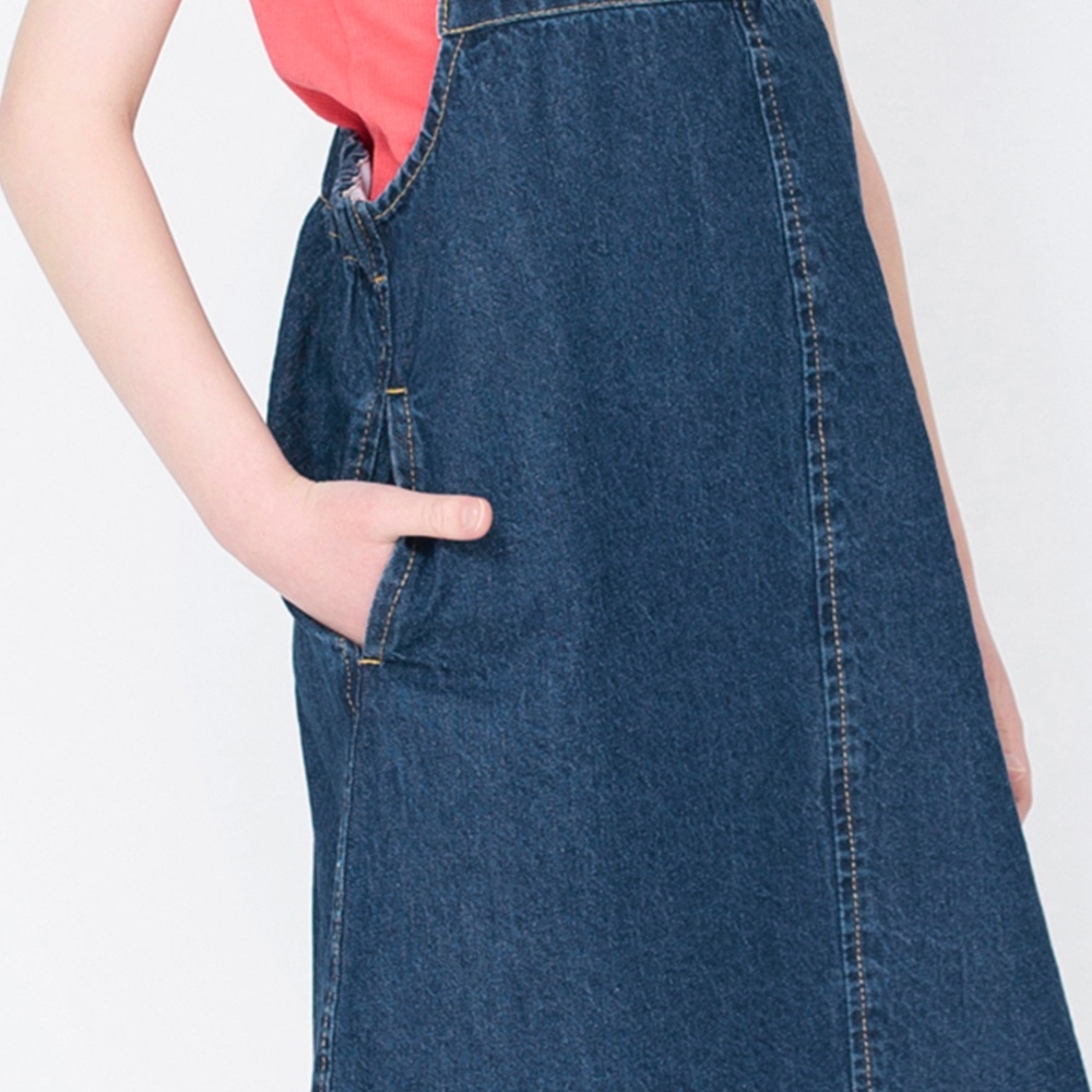 ネイビーブルー