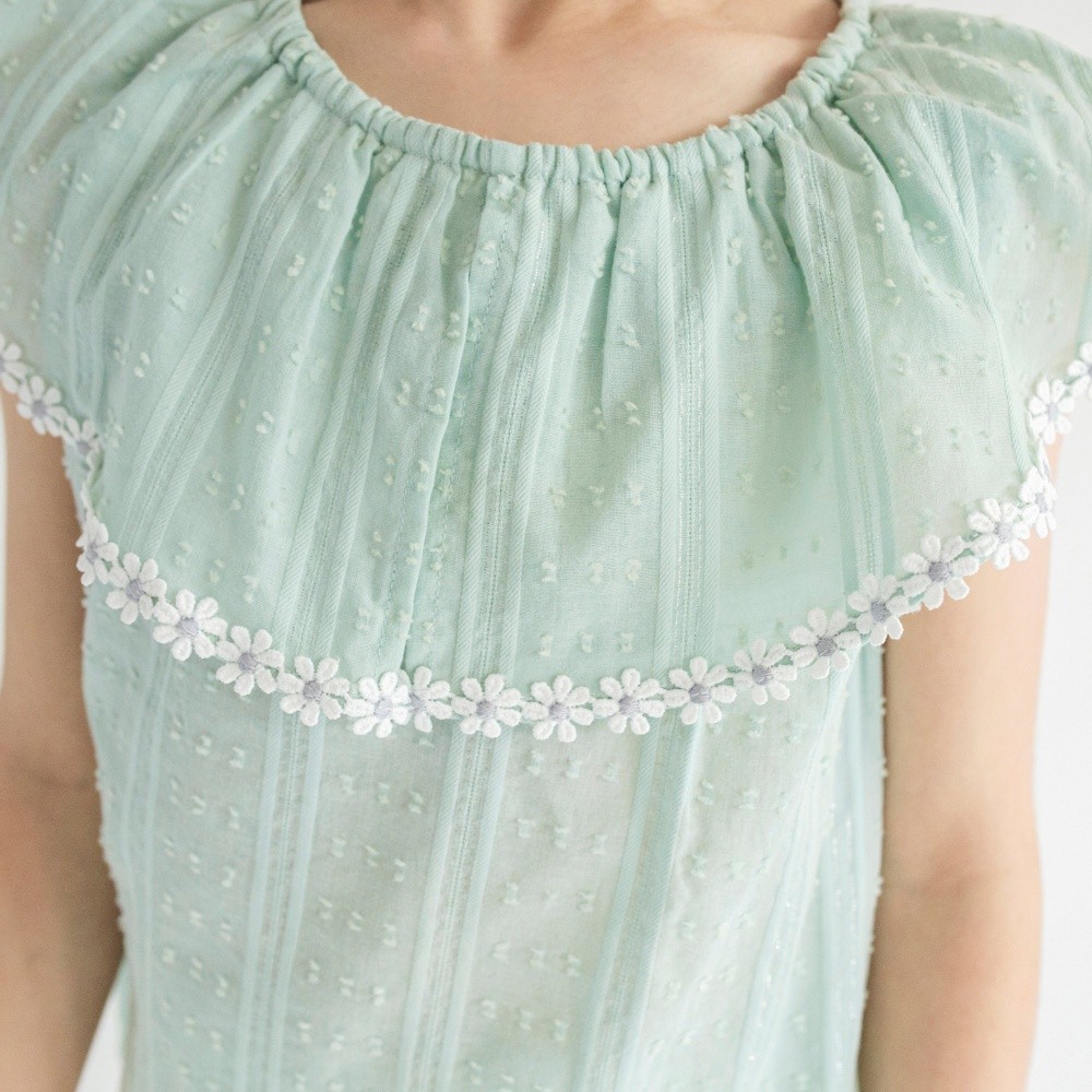 ライトグリーン