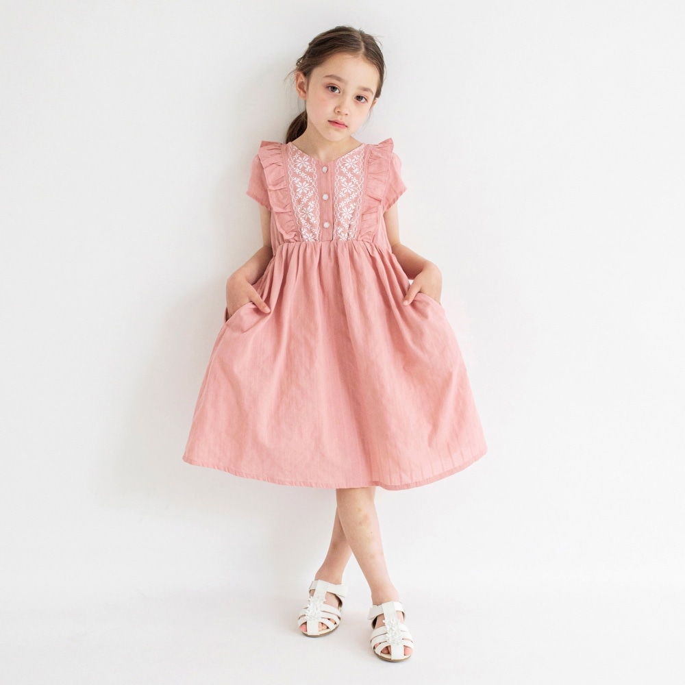 サーモンピンク