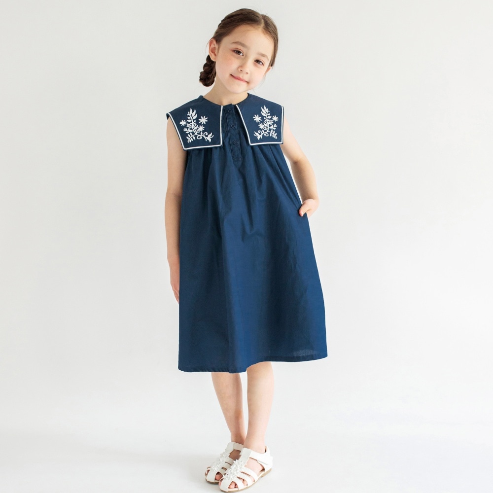 ネイビーブルー