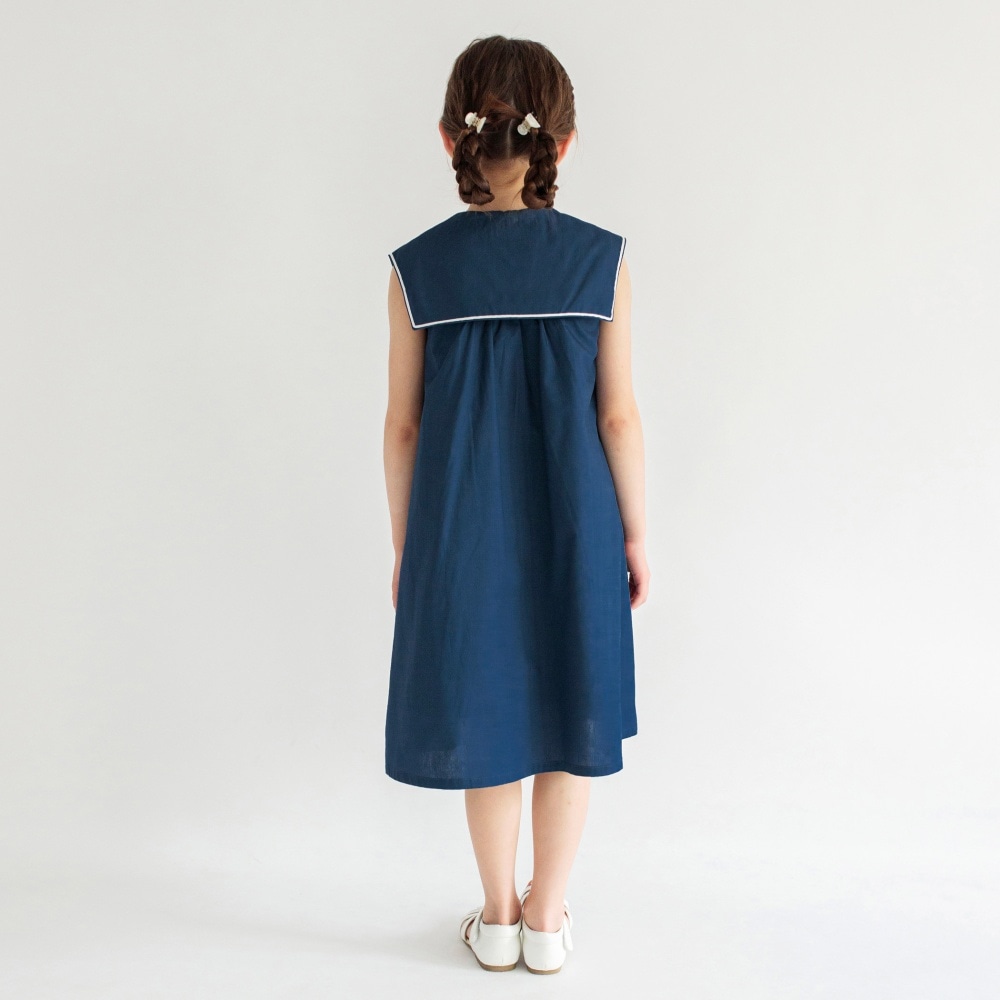 ネイビーブルー