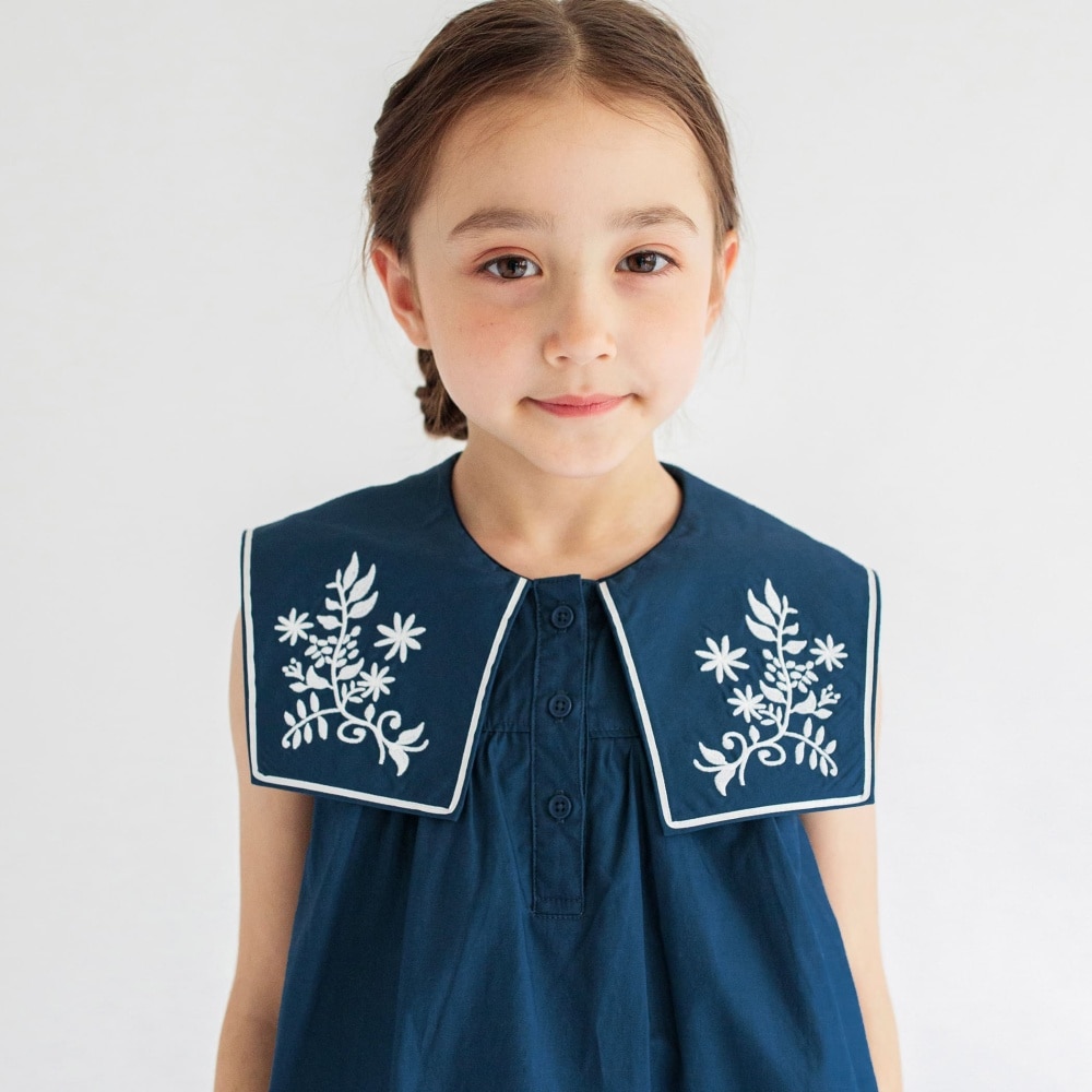 ネイビーブルー