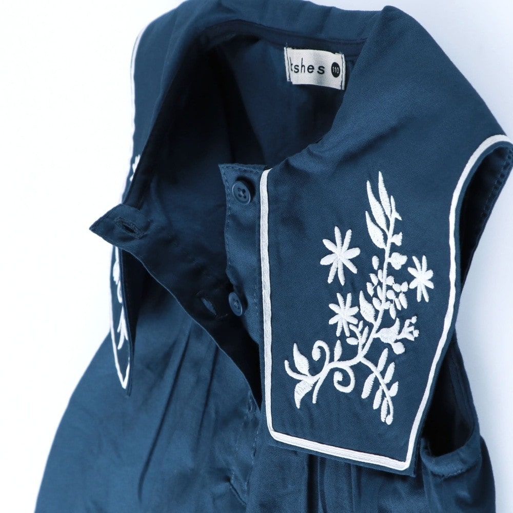 ネイビーブルー