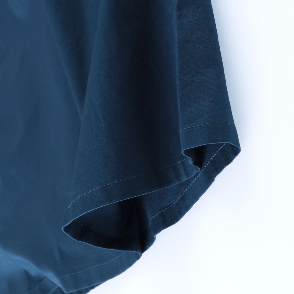 ネイビーブルー