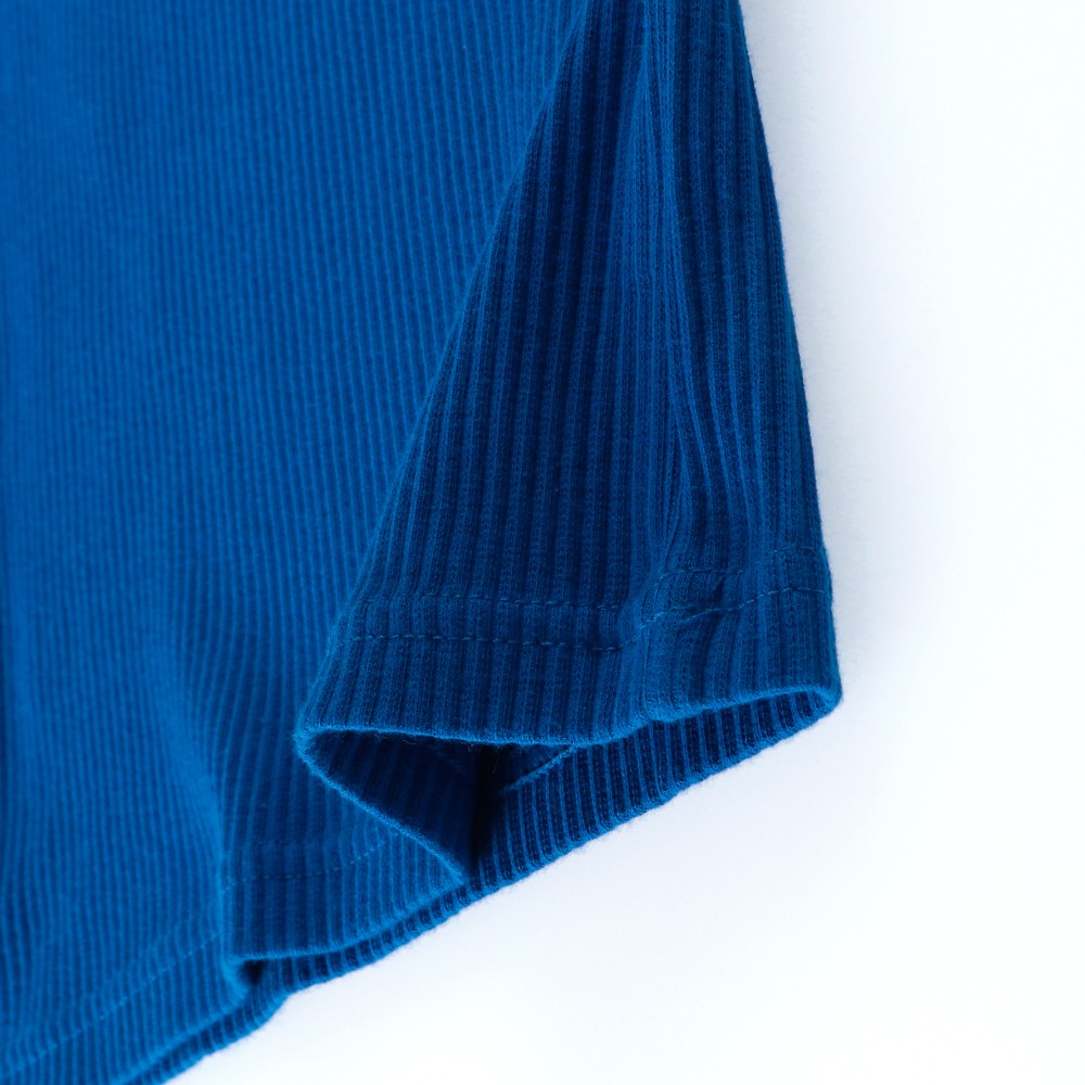 ロイヤルブルー