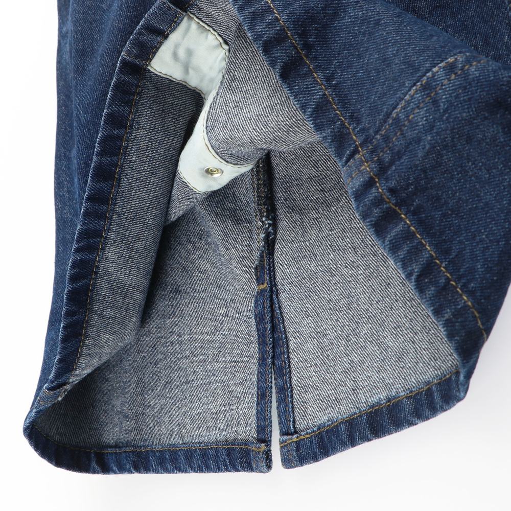 ネイビーブルー