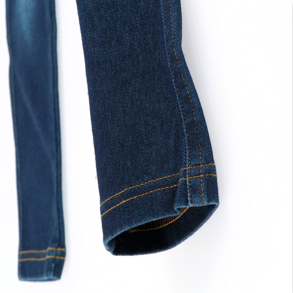 ネイビーブルー