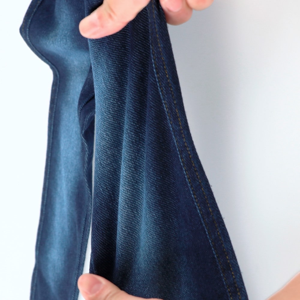 ネイビーブルー