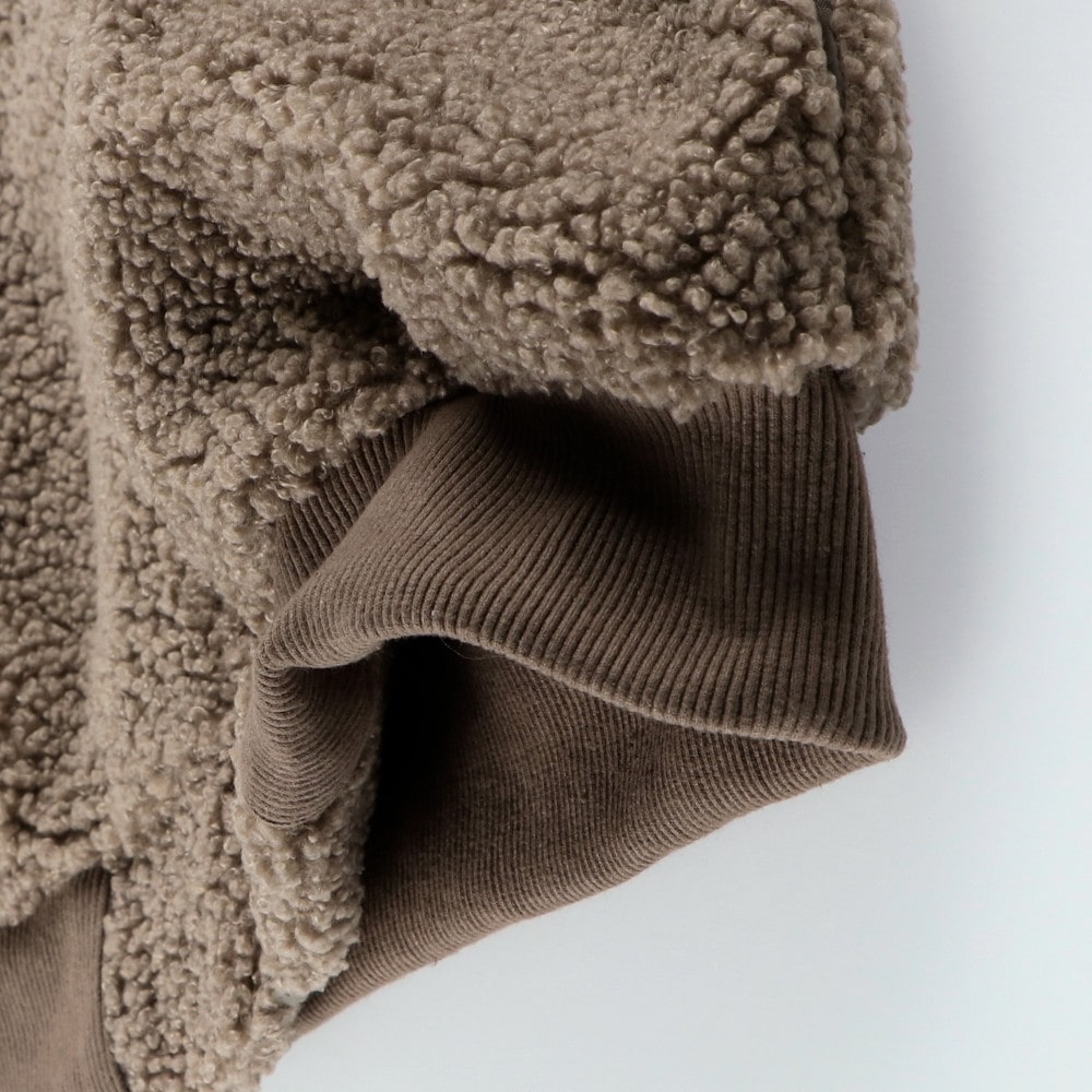 大きめ衿ボアジャケット