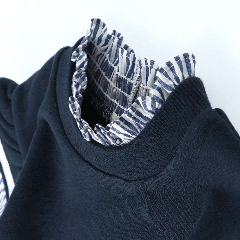 ネイビーブルー