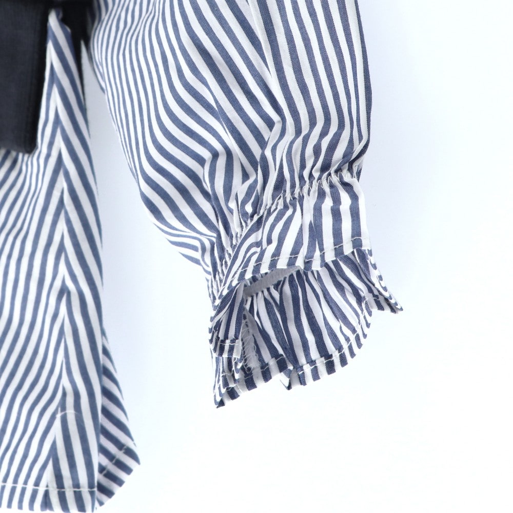 ネイビーブルー