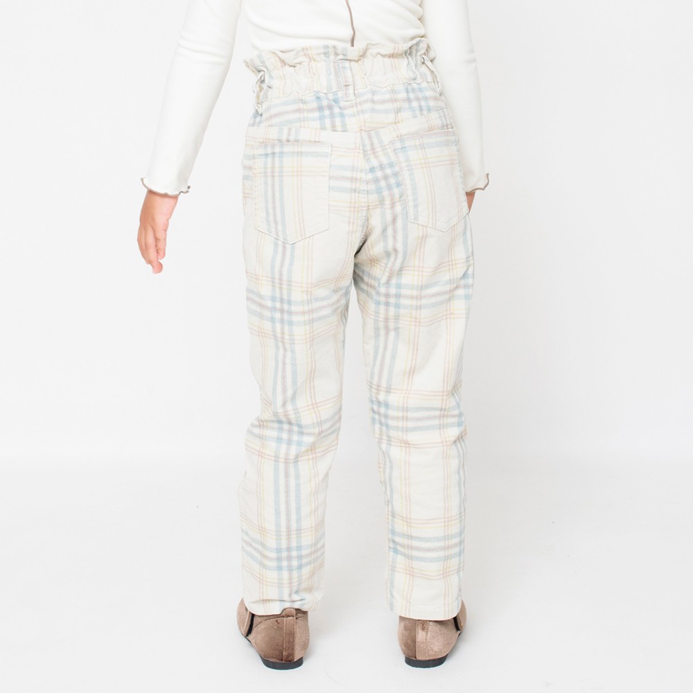 ライトベージュ