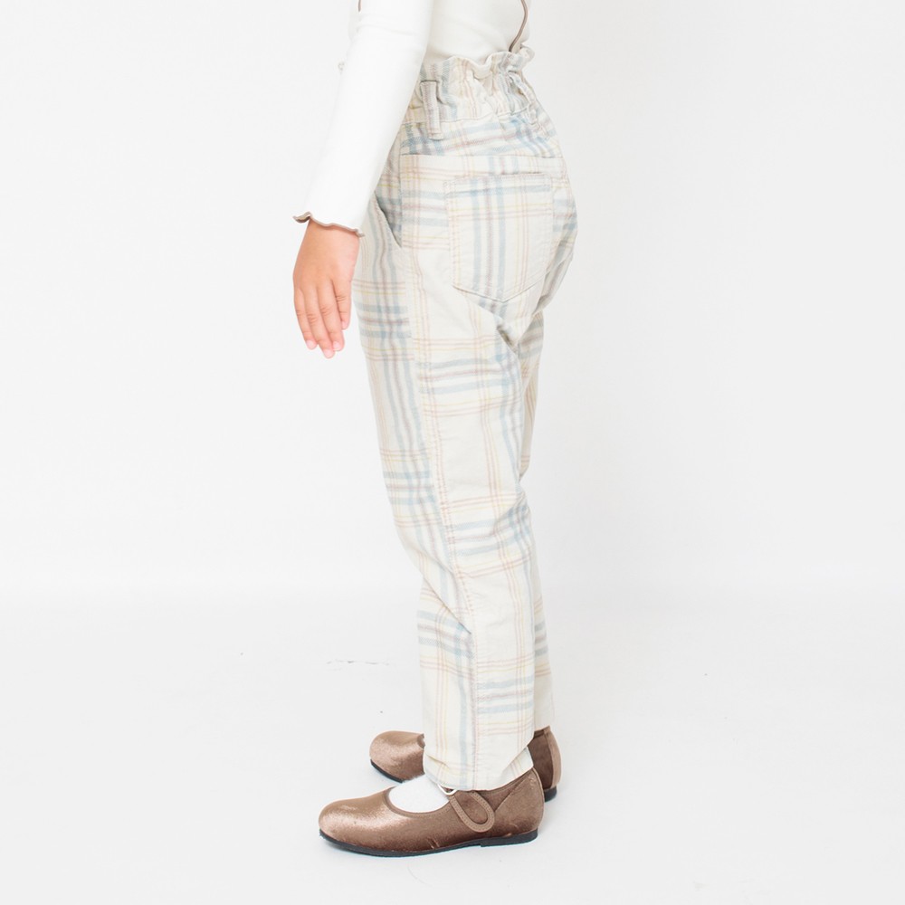 ライトベージュ