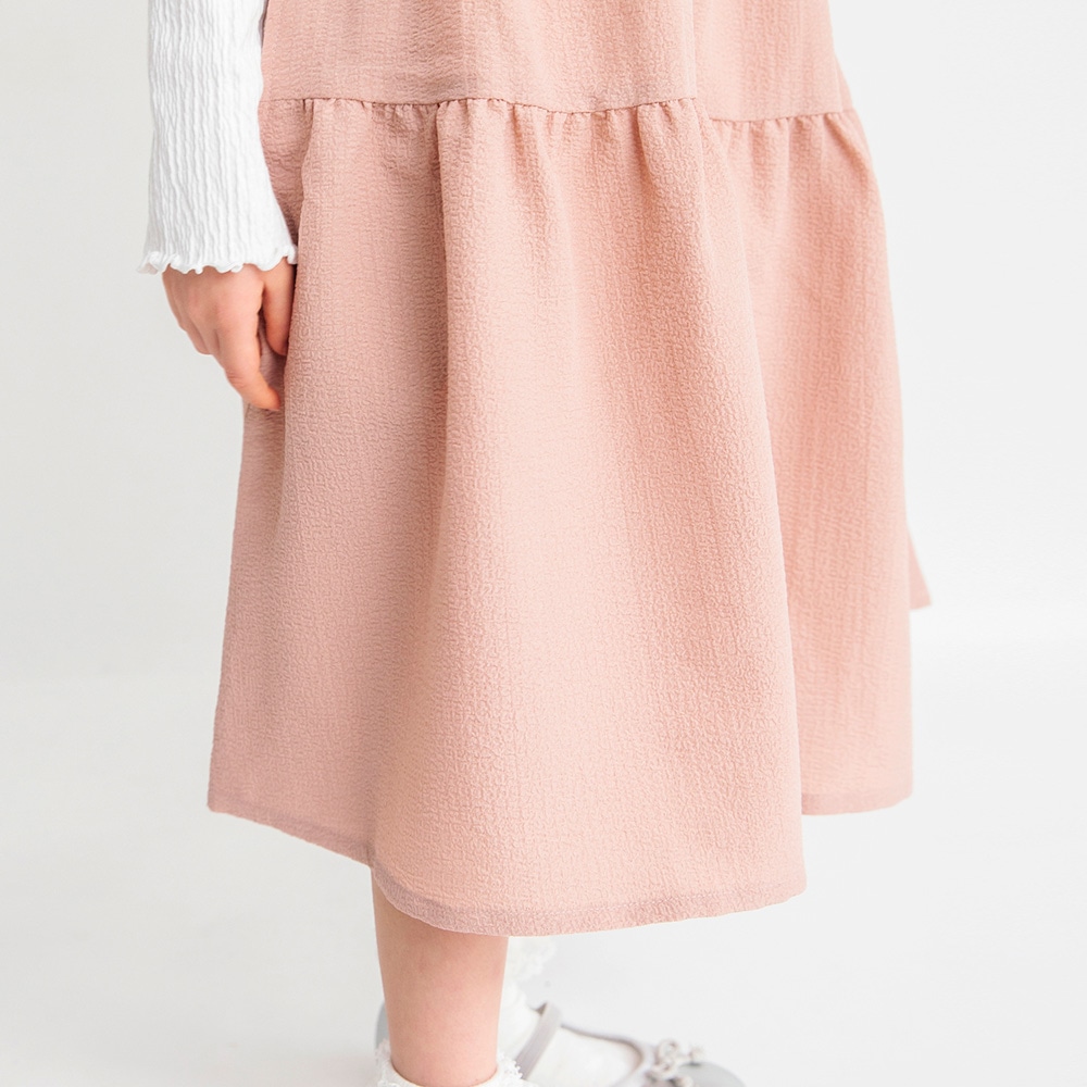 ピンクベージュ