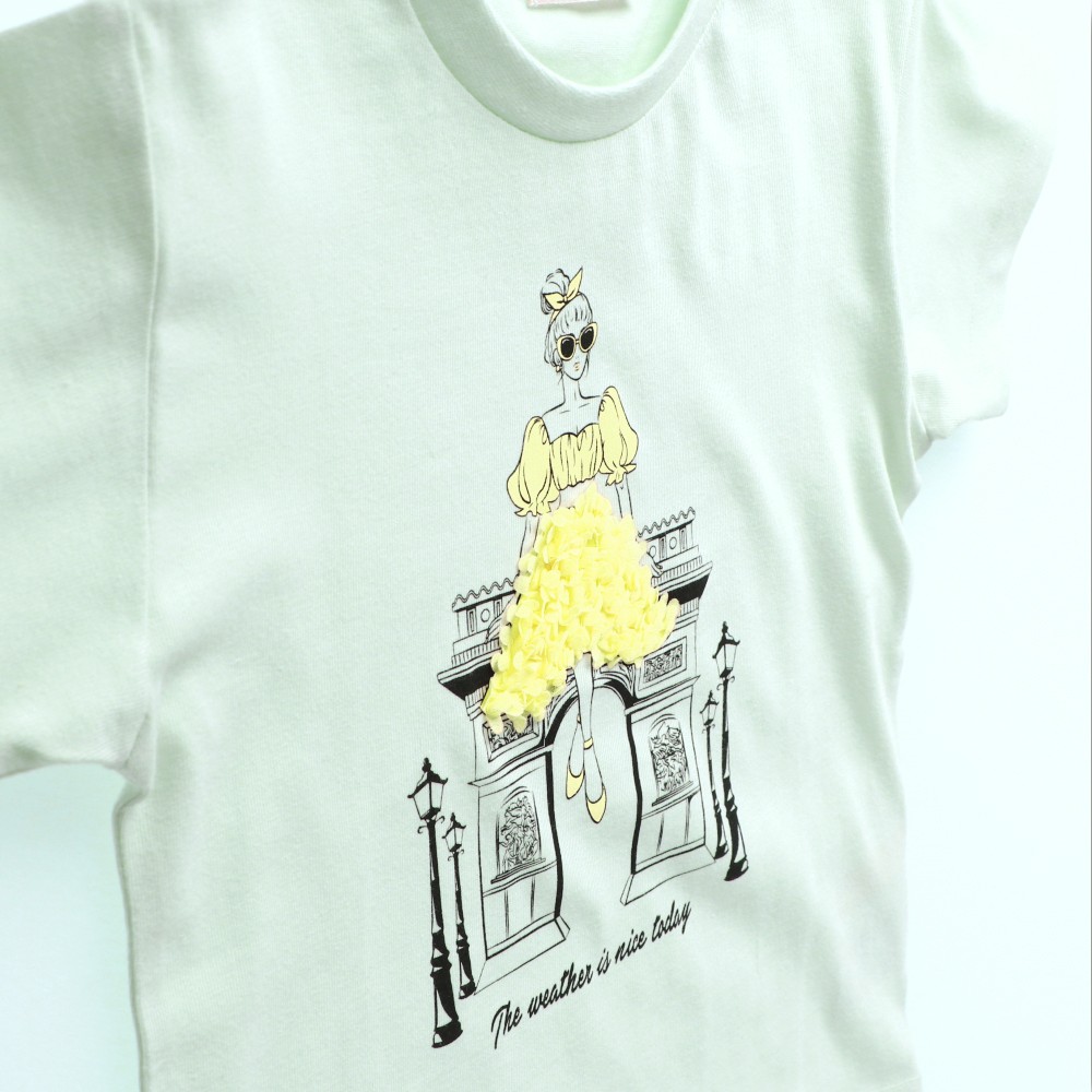 ライトグリーン