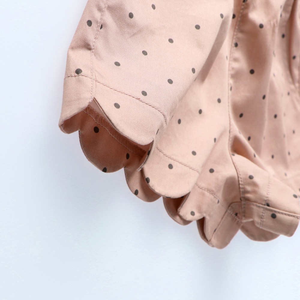 ピンクベージュ