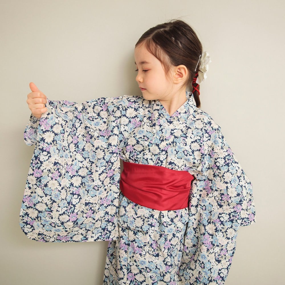 ネイビーブルー