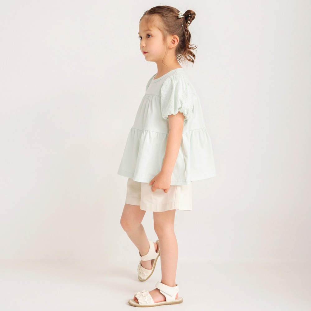 ライトグリーン