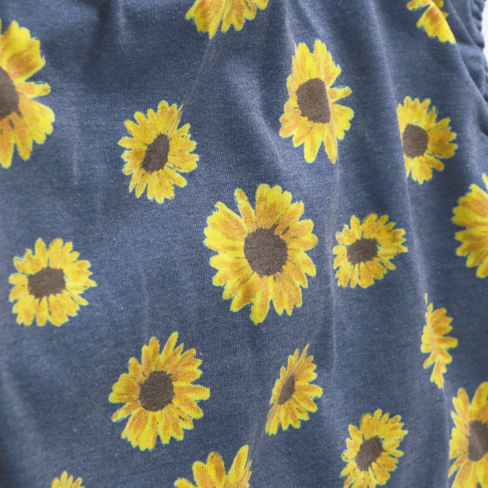 ネイビーブルー