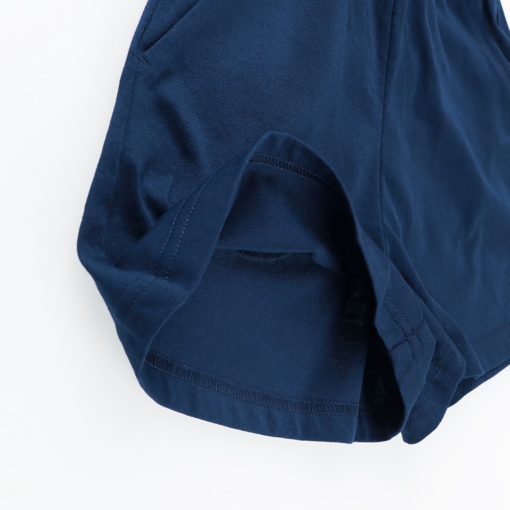 ネイビーブルー