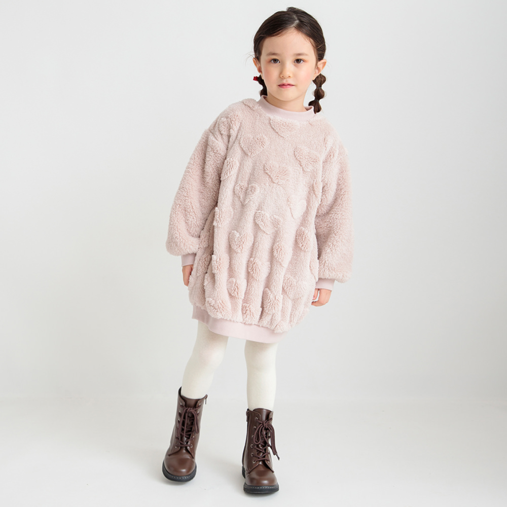 ピンクベージュ