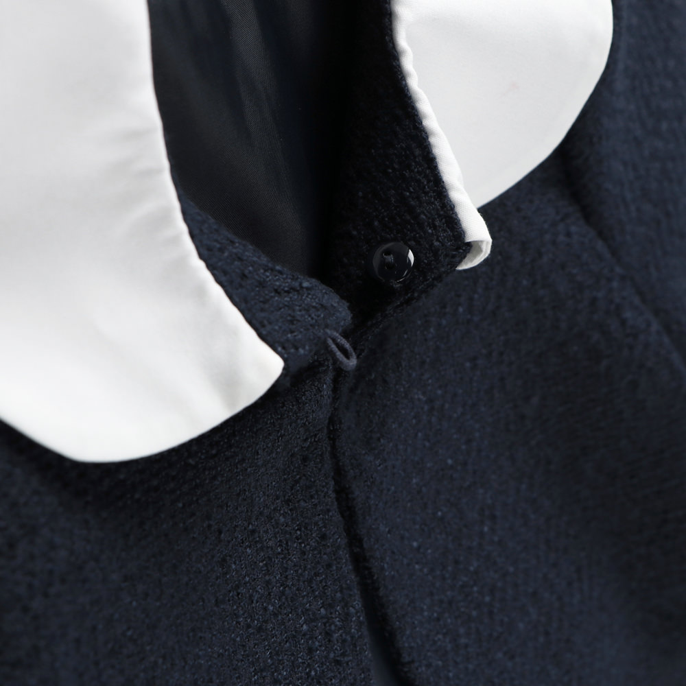 ネイビーブルー