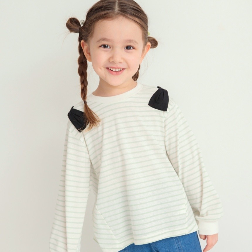 ライトグリーン