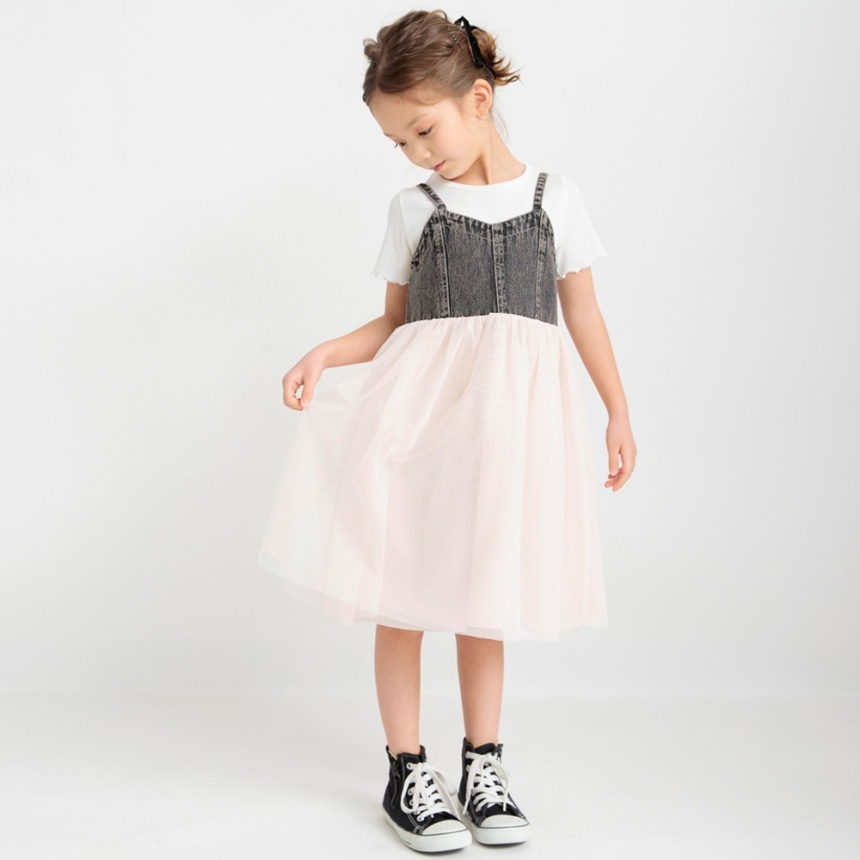 チャコールグレー